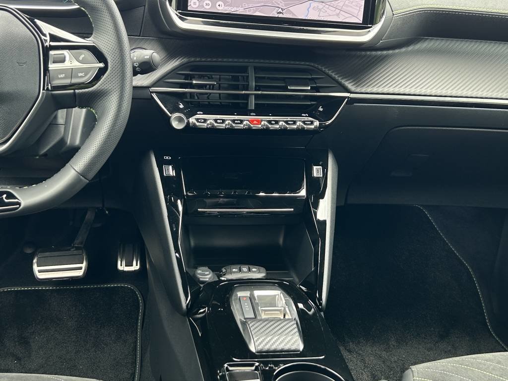 PEUGEOT 2008 1.2 145 MHEV GT, Benzin, Vorführwagen, Automatik - 7