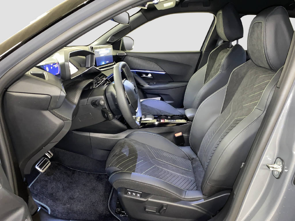 PEUGEOT 2008 1.2 Hybrid 145 GT, Mild-Hybrid Petrol/Electric, Ex-demonstrator, Automatic - 6
