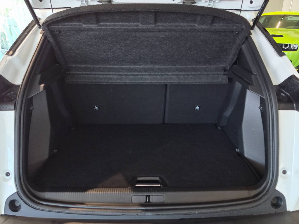 PEUGEOT 2008 1.2 PureTech 130 Allure, Essence, Voiture de démonstration, Automatique - 5