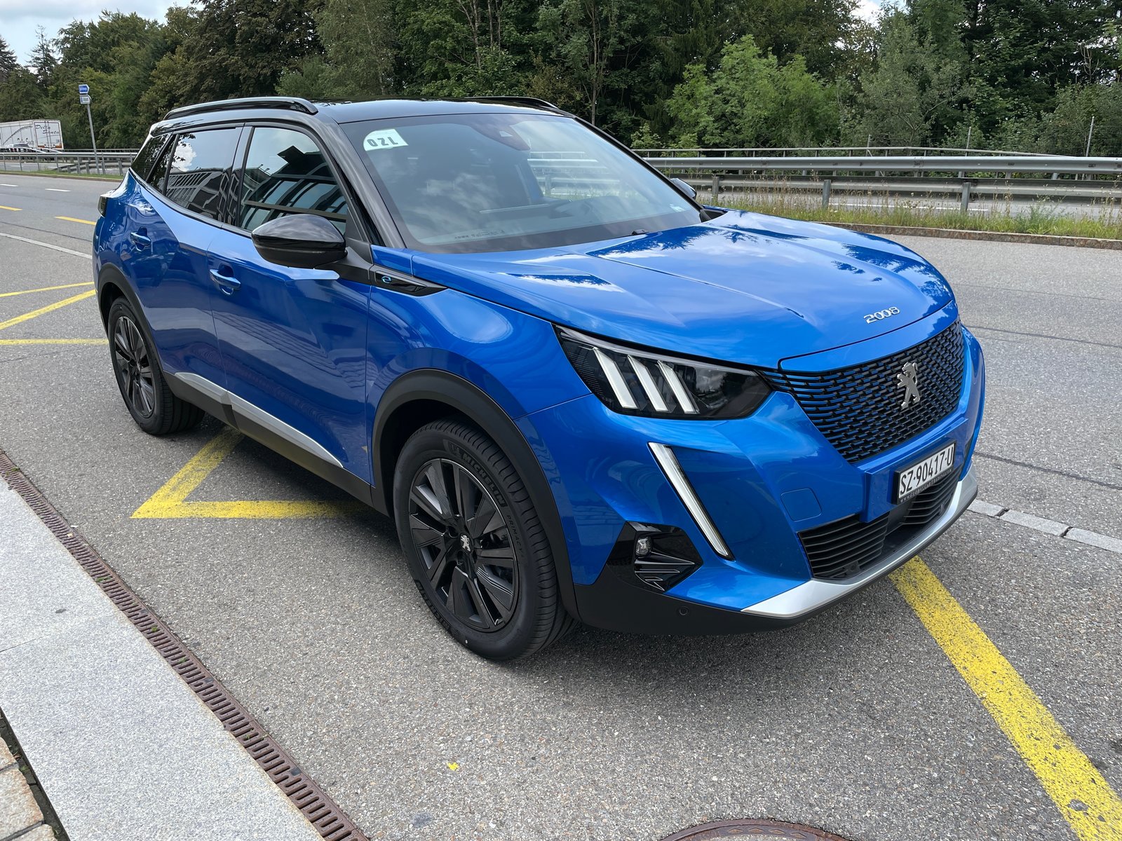 PEUGEOT 2008 e GT Pack, Elektro, Neuwagen, Automat - 3