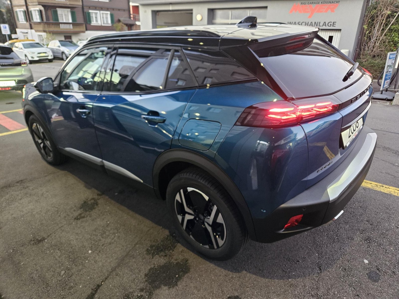 PEUGEOT 2008 1.2 Hybrid 145 GT, Mild-Hybrid Benzin/Elektro, Neuwagen, Automat - 3