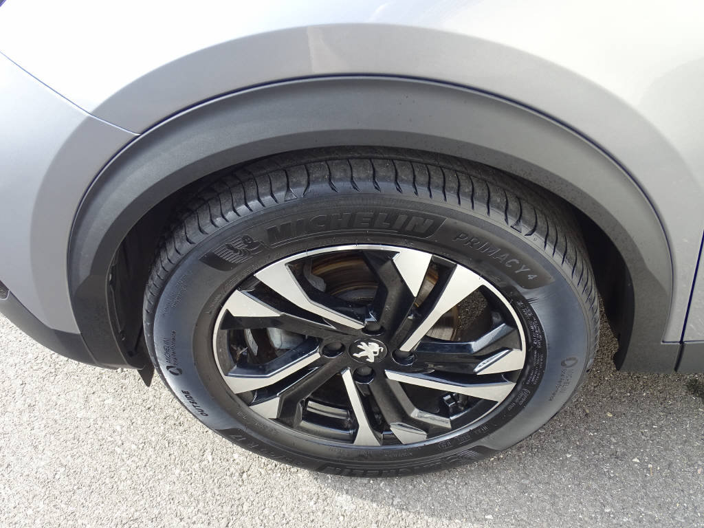 PEUGEOT 2008 1.2 PureTech 130 Allure, Essence, Occasion / Utilisé, Automatique - 2