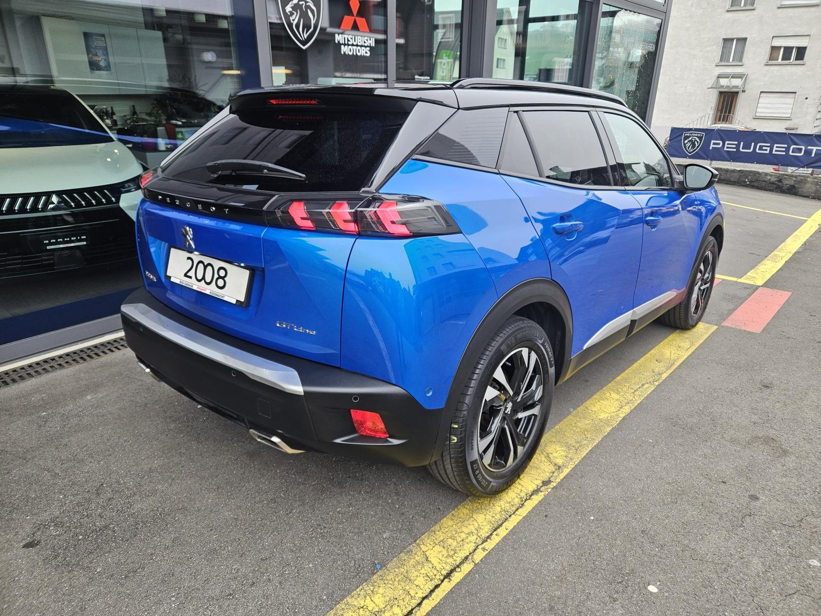 PEUGEOT 2008 1.2 PureTech 130 GT Line, Benzin, Occasion / Gebraucht, Automat - 5