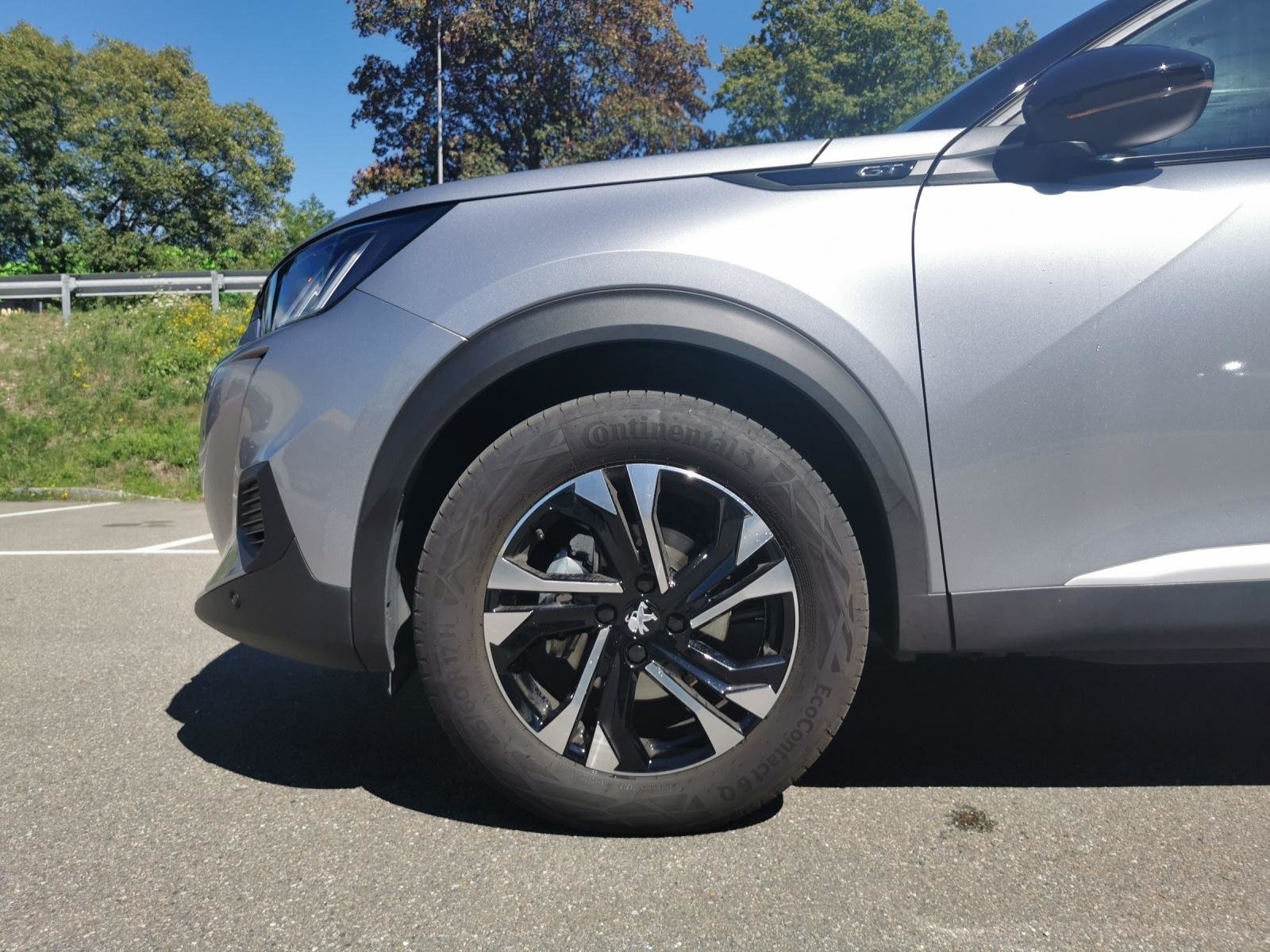 PEUGEOT 2008 1.2 PureTech 130 GT, Petrol, Second hand / Used, Automatic - 6