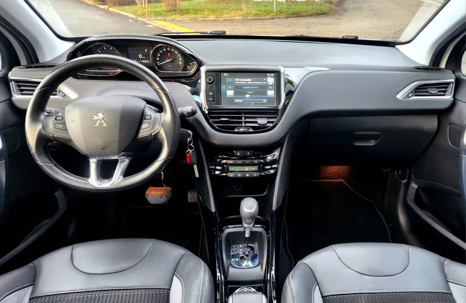 PEUGEOT 2008 1.2 PureTech Allure EAT6, Benzina, Occasioni / Usate, Automatico - 7