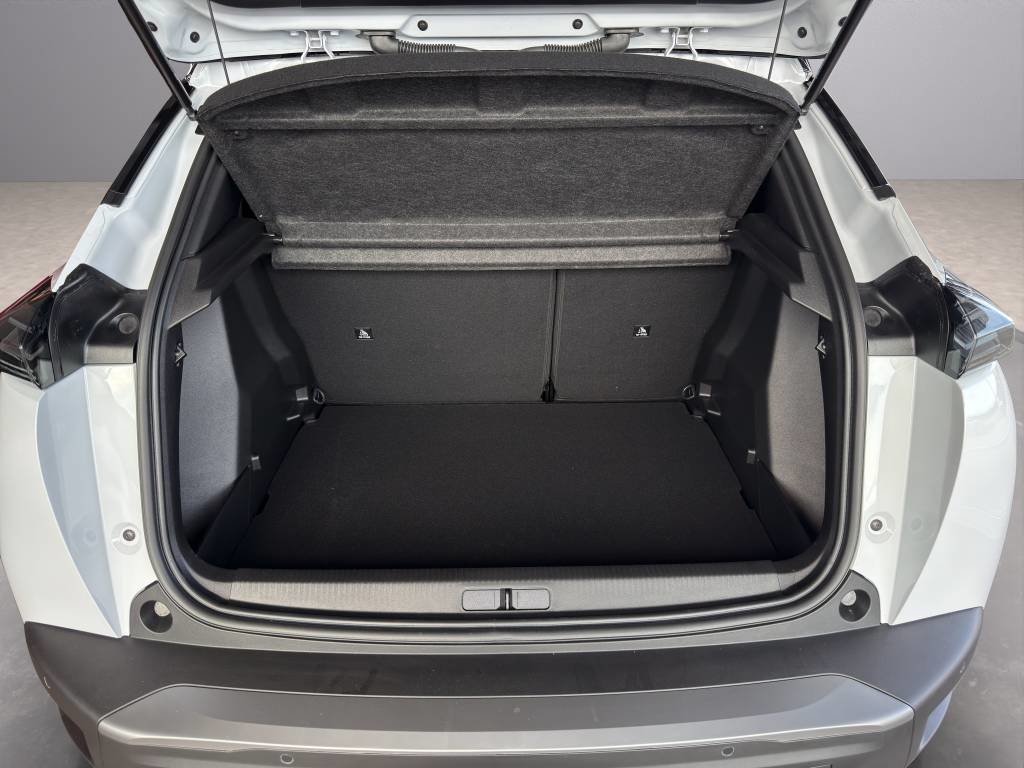 PEUGEOT 2008 1.2 145 MHEV GT, Essence, Voiture de démonstration, Automatique - 7