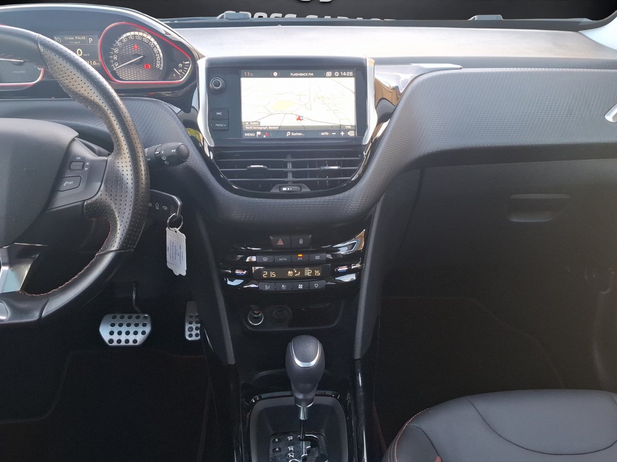 PEUGEOT 2008 1.2 PureTech GT Line, Essence, Occasion / Utilisé, Automatique - 7