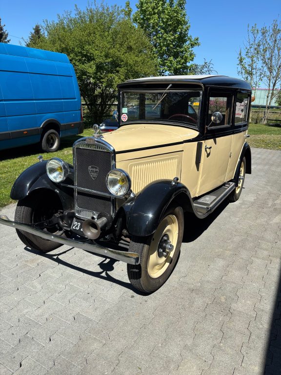 PEUGEOT 201 Limousine