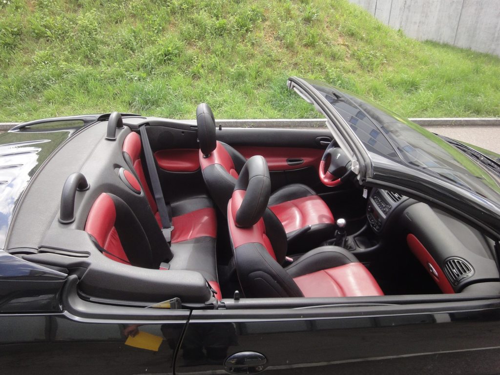 PEUGEOT 206 CC 1.6, Benzin, Occasion / Gebraucht, Handschaltung - 2