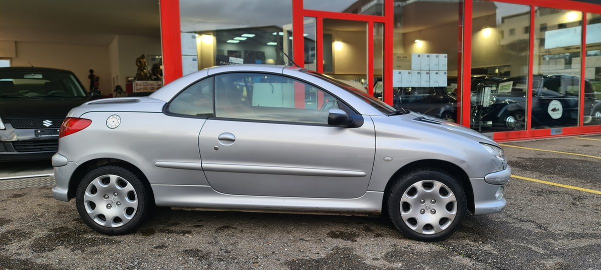 PEUGEOT 206 CC 1.6 16V, Benzin, Occasion / Gebraucht, Handschaltung - 3