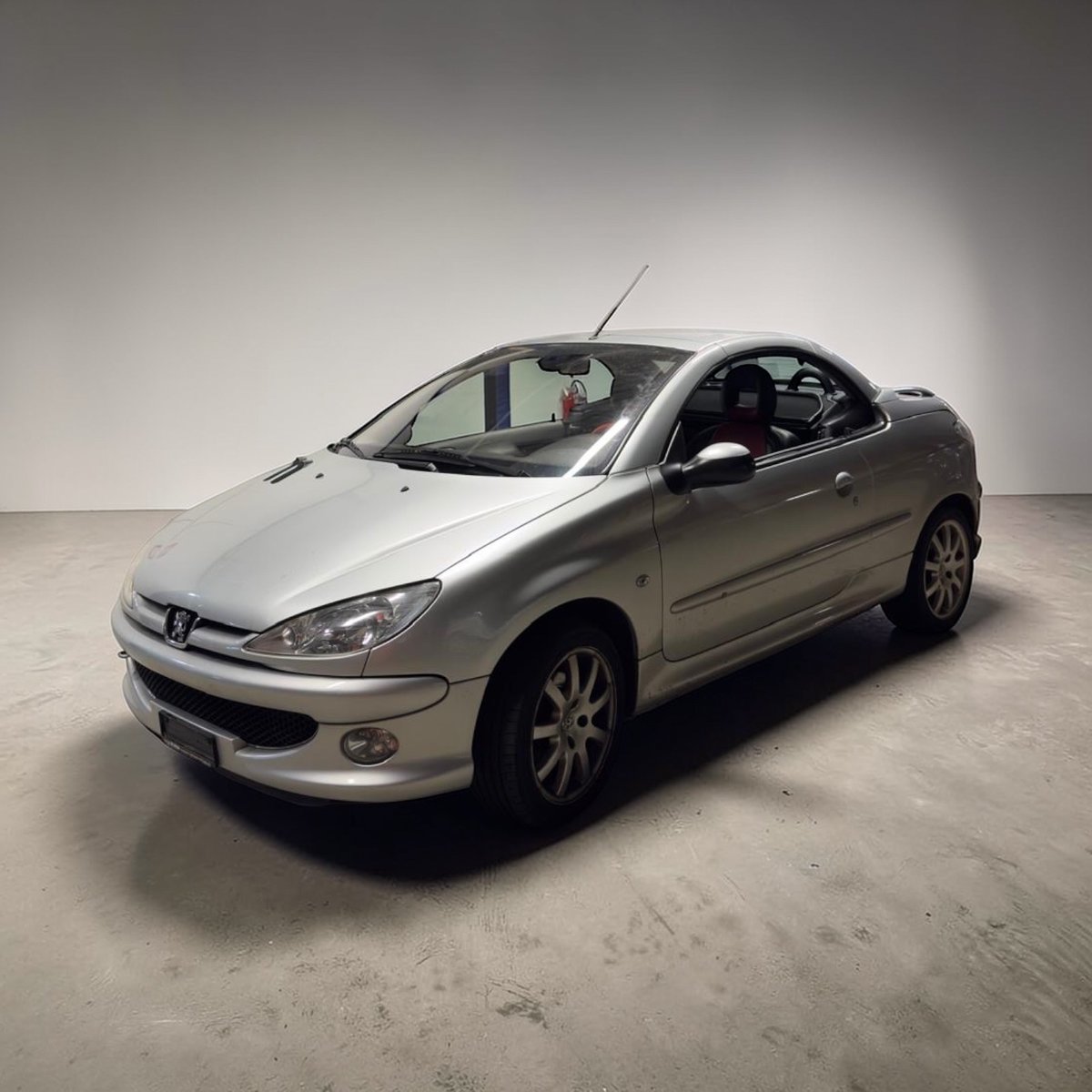 PEUGEOT 206 CC 1.6 16V Black Silver Edition, Benzin, Occasion / Gebraucht, Handschaltung - 3