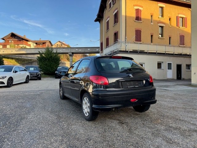 PEUGEOT 206 1.4 16V Premium, Benzin, Occasion / Gebraucht, Handschaltung - 7