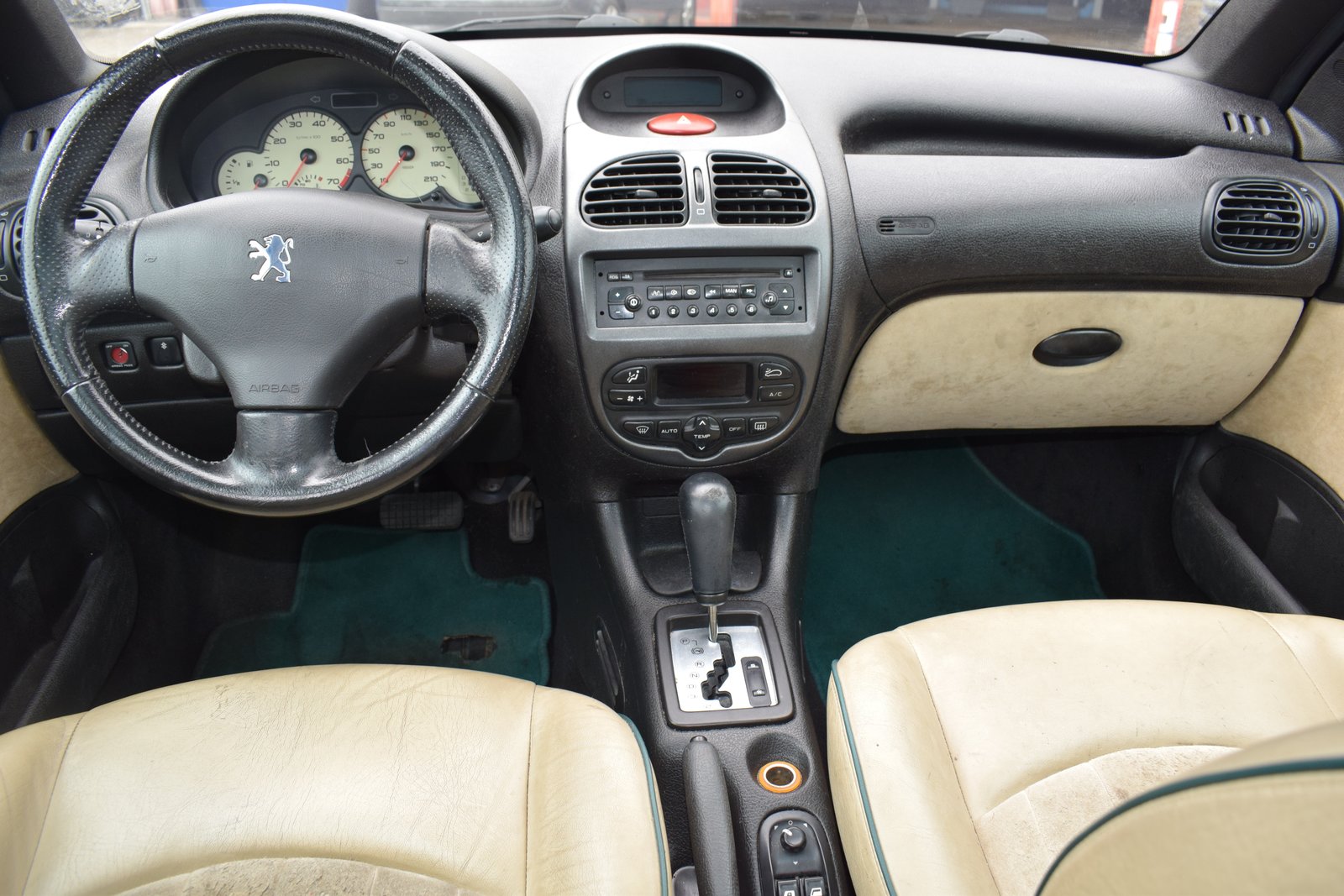 PEUGEOT 206 1.6 16V Roland Garros, Benzin, Occasion / Gebraucht, Automatik - 5