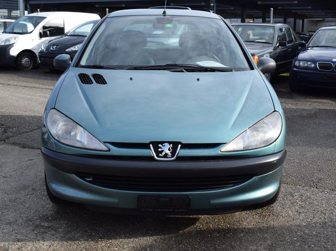 PEUGEOT 206 1.6 XT, Petrol, Second hand / Used, Manual