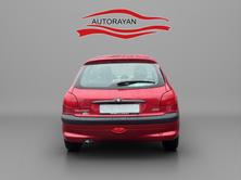 PEUGEOT 206 1.6 16V (XT) Premium, Essence, Occasion / Utilisé, Automatique - 4