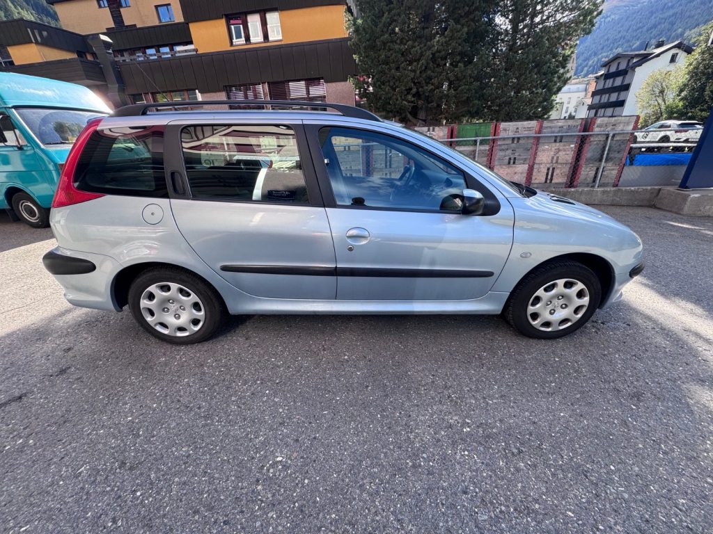 PEUGEOT 1.4 X-Line, Petrol, Second hand / Used, Manual - 5