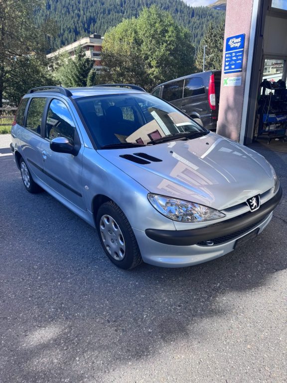 PEUGEOT 1.4 X-Line, Petrol, Second hand / Used, Manual - 3