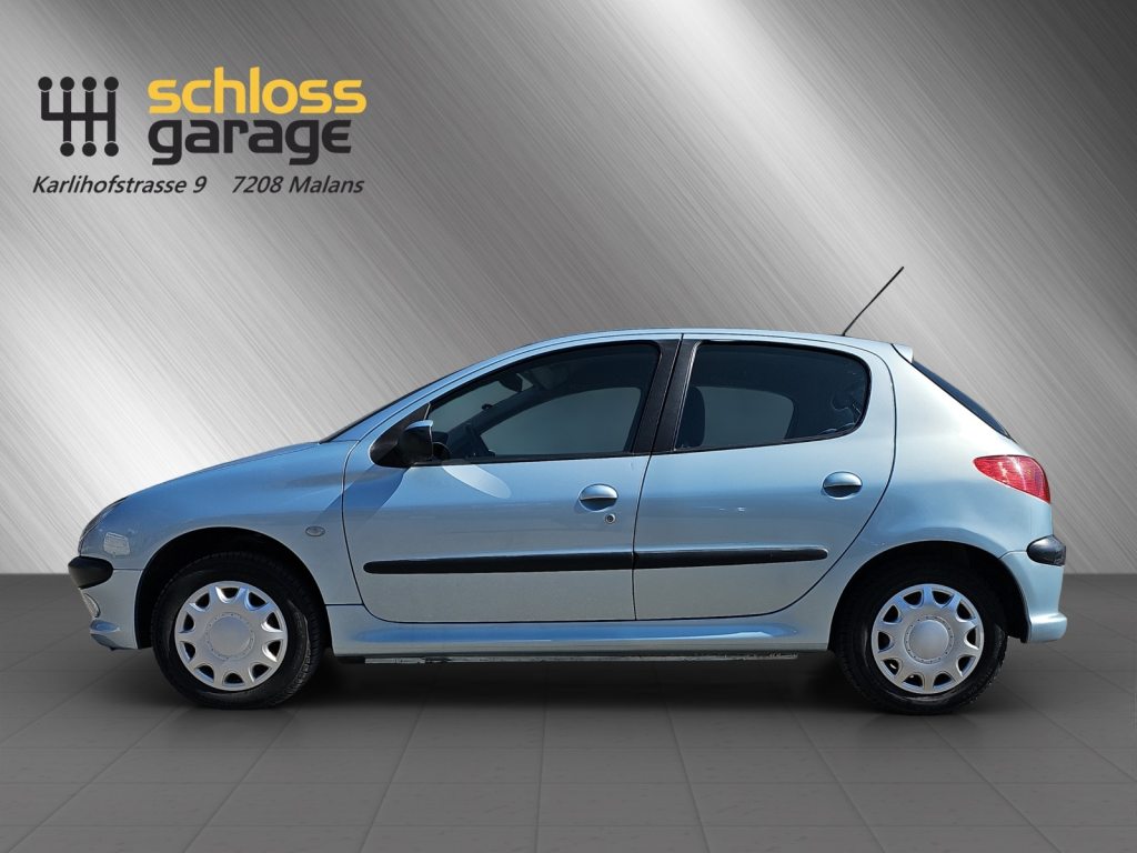 PEUGEOT 206 1.6 16V XT Premium, Benzin, Occasion / Gebraucht, Automatik - 3