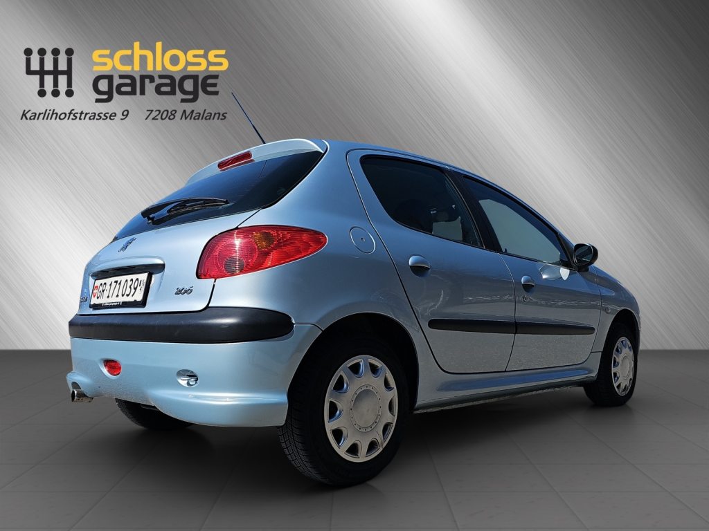 PEUGEOT 206 1.6 16V XT Premium, Benzin, Occasion / Gebraucht, Automatik - 5