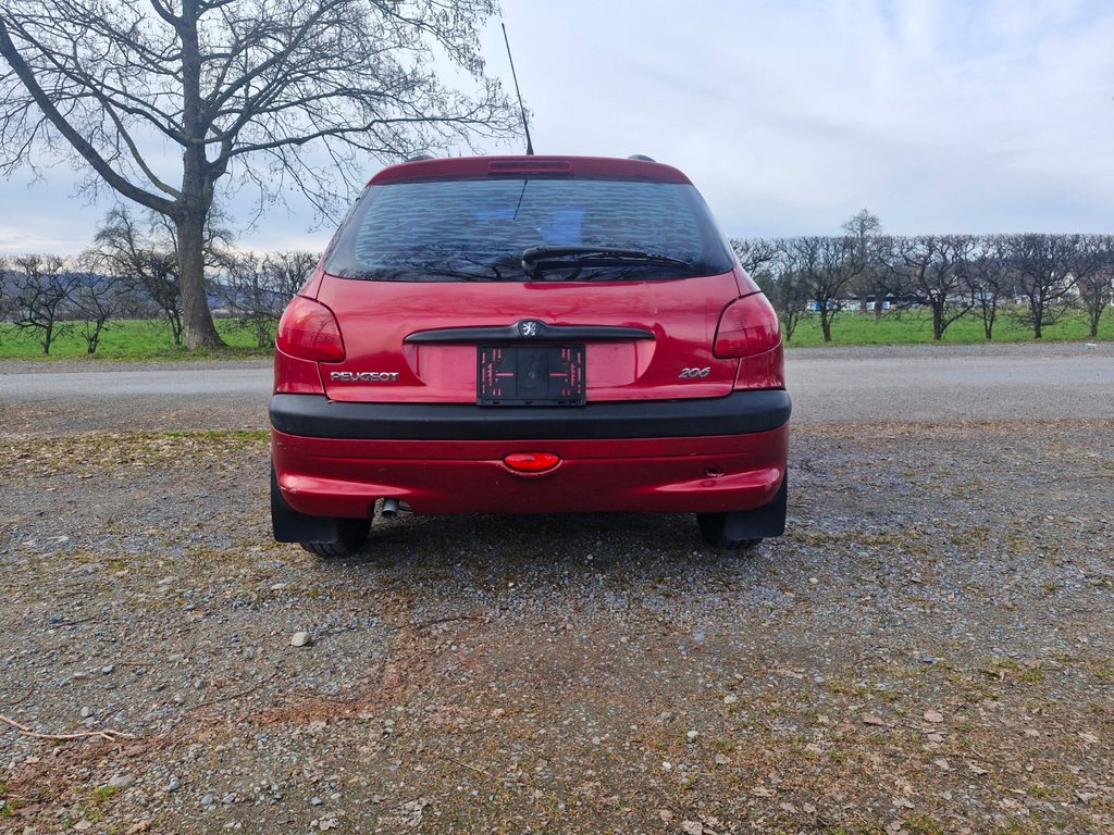 PEUGEOT 206 1.4 XT, Benzin, Occasion / Gebraucht, Automatik - 4