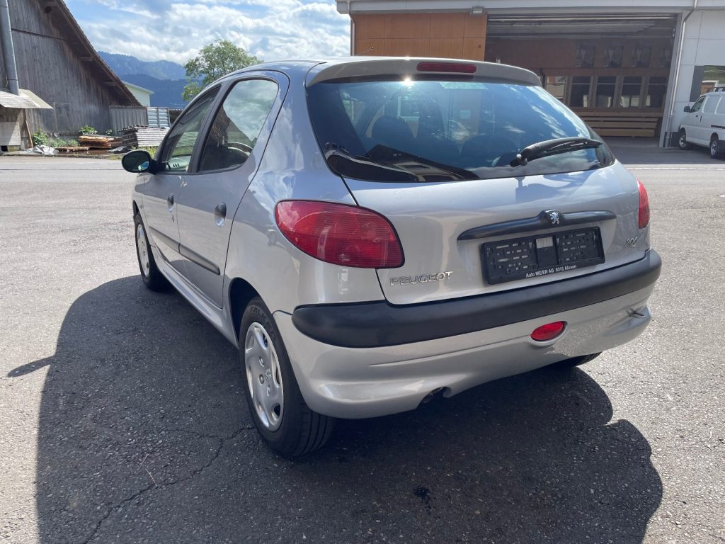 PEUGEOT 206 1.6 16V XT, Benzina, Occasioni / Usate, Automatico - 5