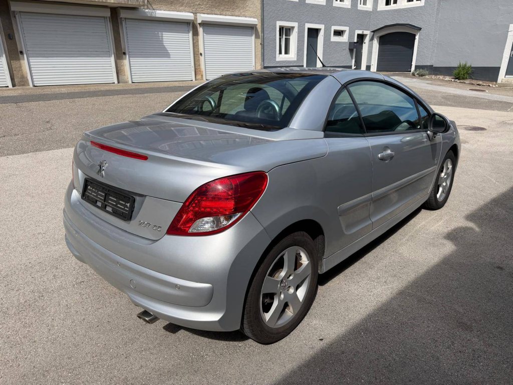 PEUGEOT CC 1.6 16V Swiss Edition, Essence, Occasion / Utilisé, Manuelle - 7