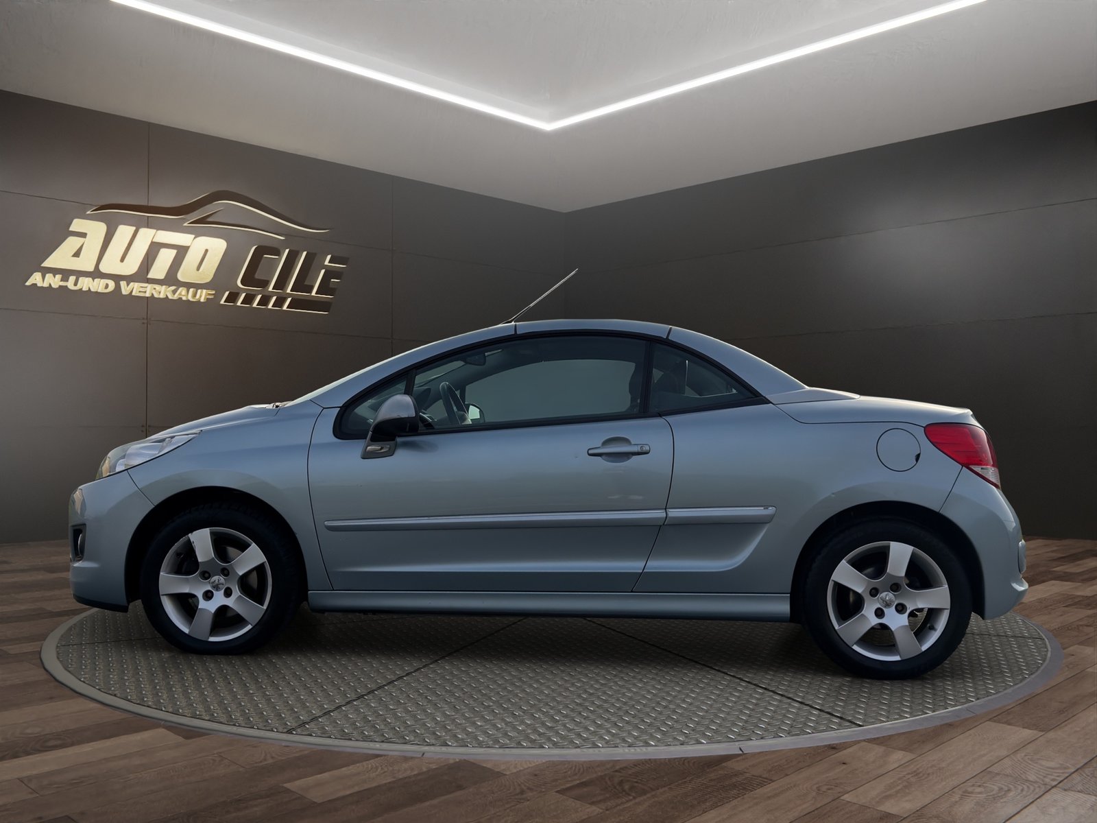 PEUGEOT 207 CC 1.6 16V Swiss Edition, Essence, Occasion / Utilisé, Manuelle - 4