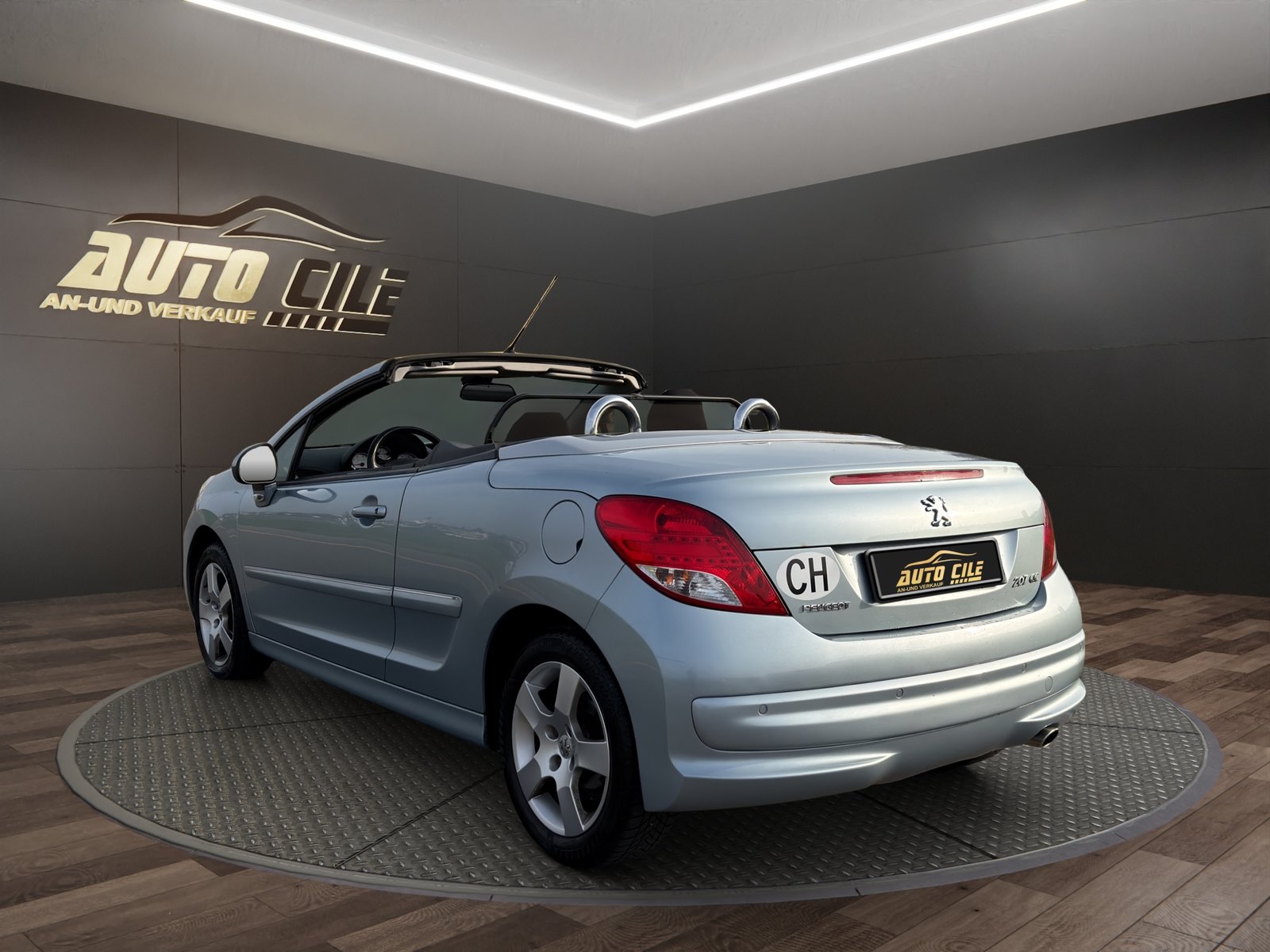 PEUGEOT 207 CC 1.6 16V Swiss Edition, Essence, Occasion / Utilisé, Manuelle - 6