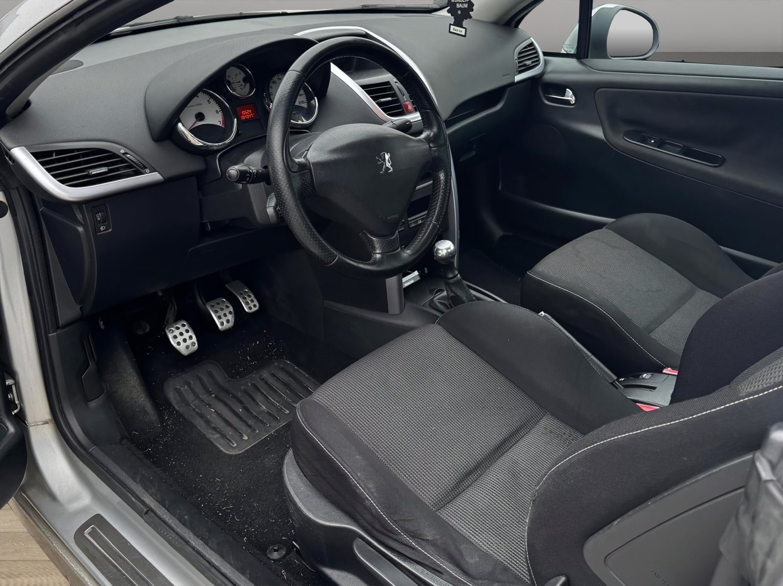 PEUGEOT 207 CC 1.6 16V Sport, Benzin, Occasion / Gebraucht, Handschaltung - 5
