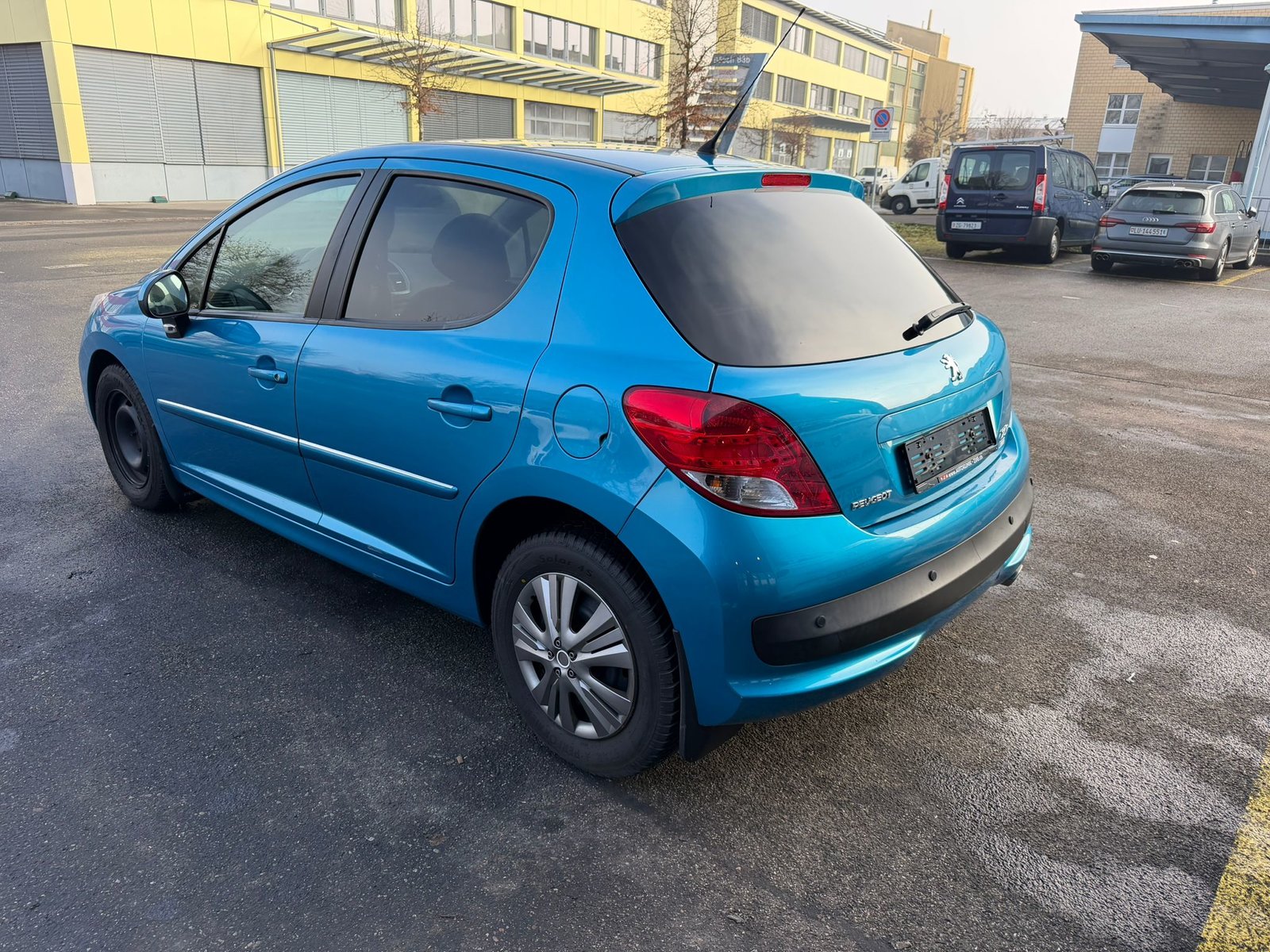 PEUGEOT 207 1.6 16V Sport Automatic, Essence, Occasion / Utilisé, Automatique - 4