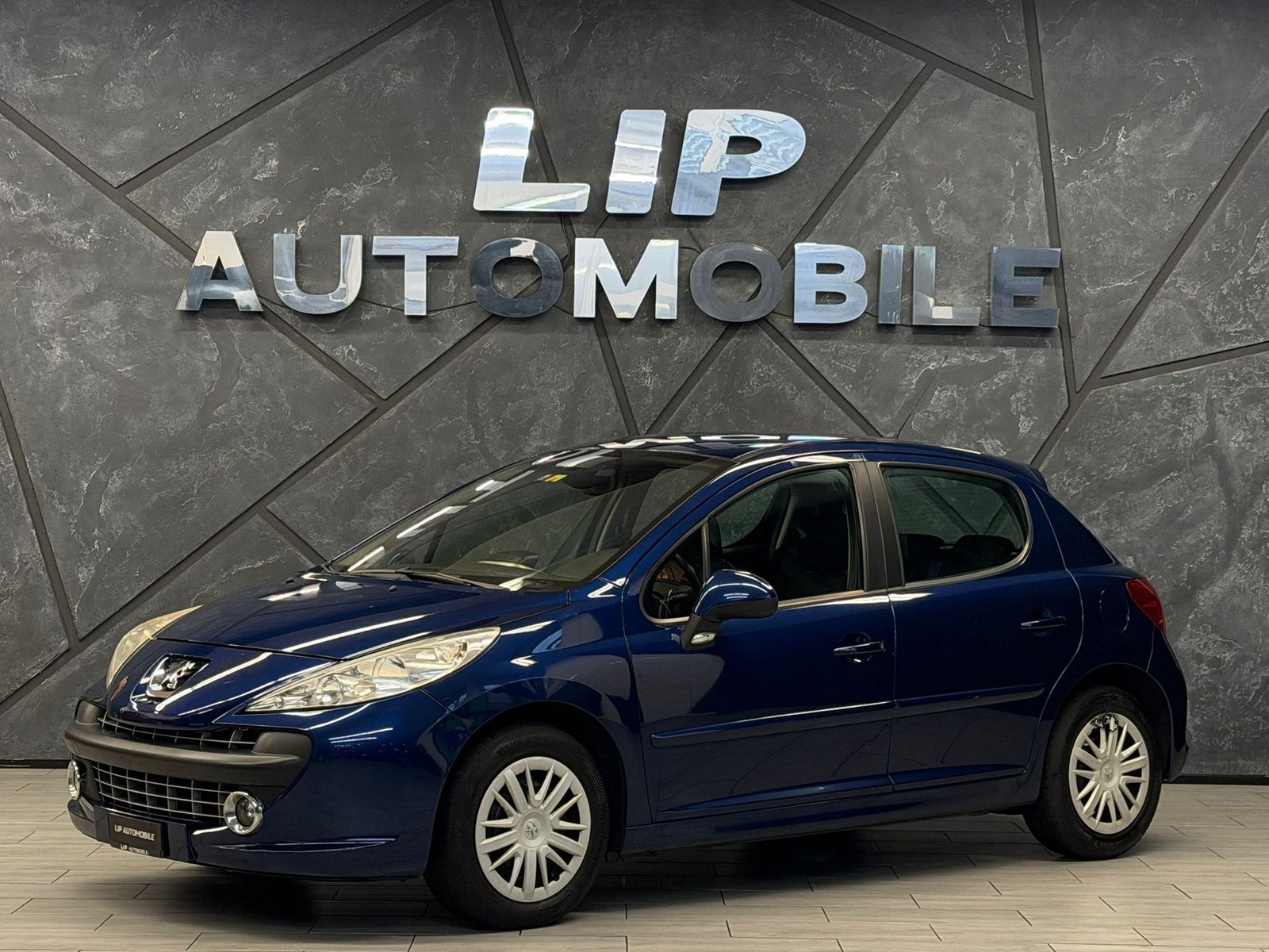 PEUGEOT 207 1.6 16V XT
