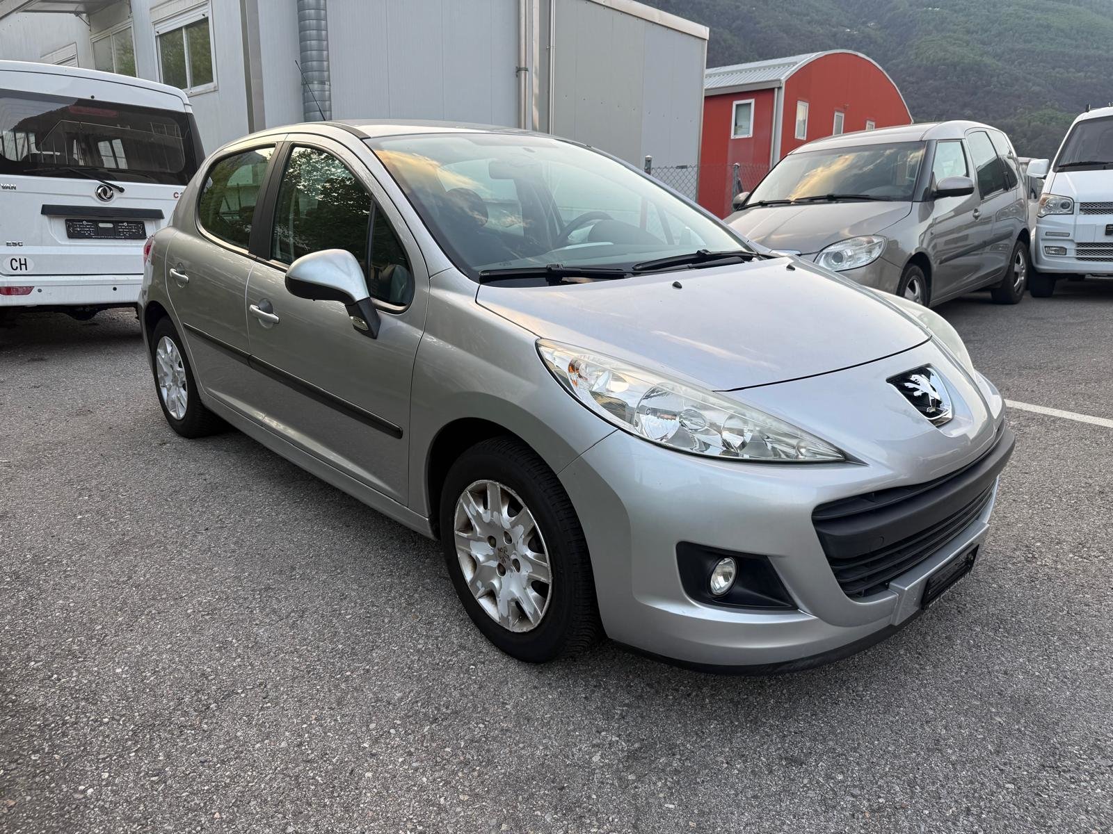 PEUGEOT 207 1.4 Trendy Clim