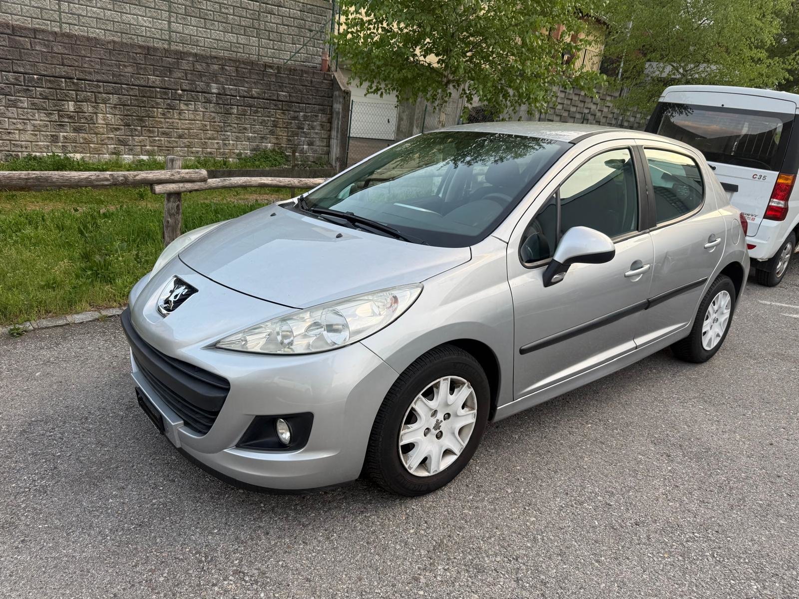 PEUGEOT 207 1.4 Trendy Clim, Essence, Occasion / Utilisé, Manuelle - 7