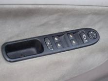 PEUGEOT 207 1.6 HDI XSI, Diesel, Occasion / Gebraucht, Handschaltung - 6