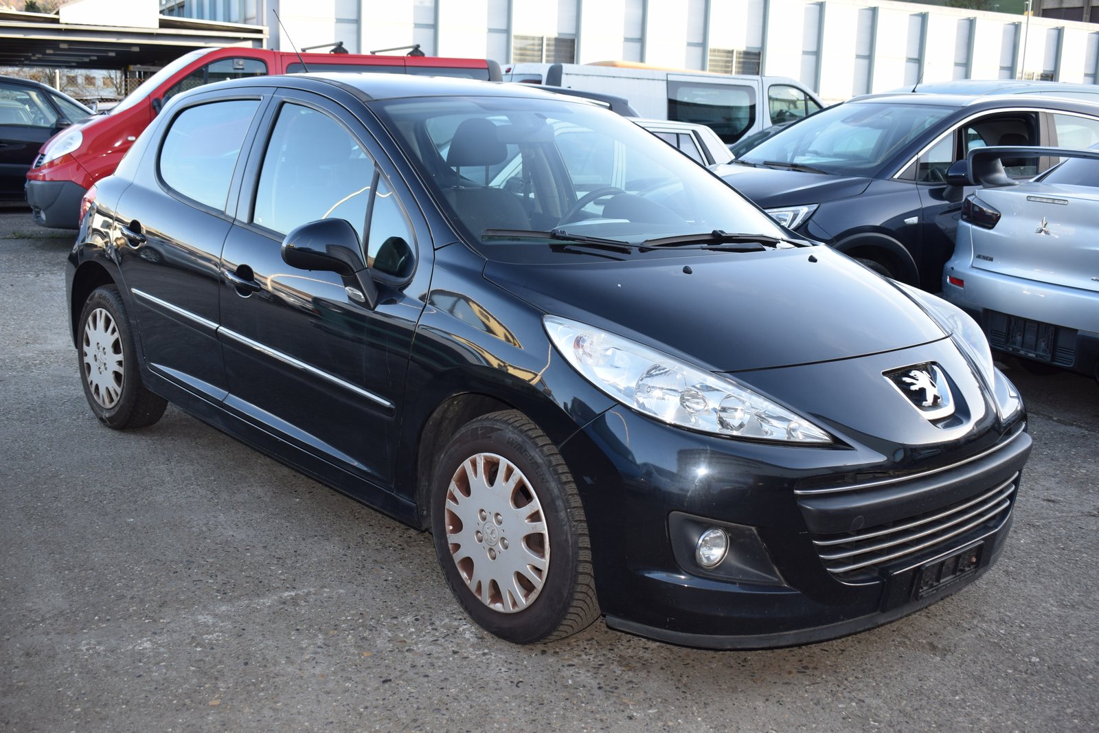 PEUGEOT 207 1.4 16V Active, Benzin, Occasion / Gebraucht, Handschaltung - 3