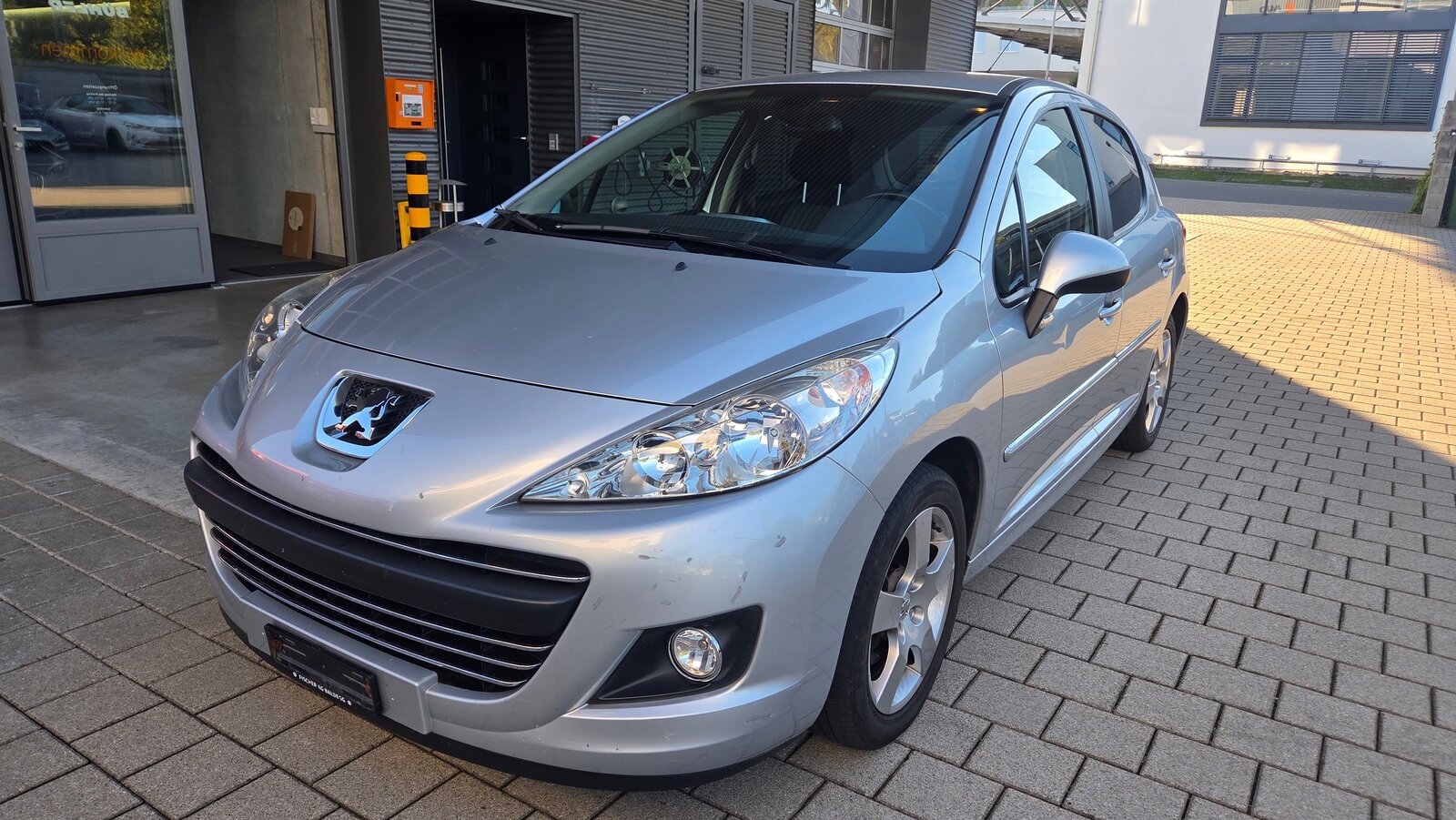 PEUGEOT 207 1.6 16V Sport