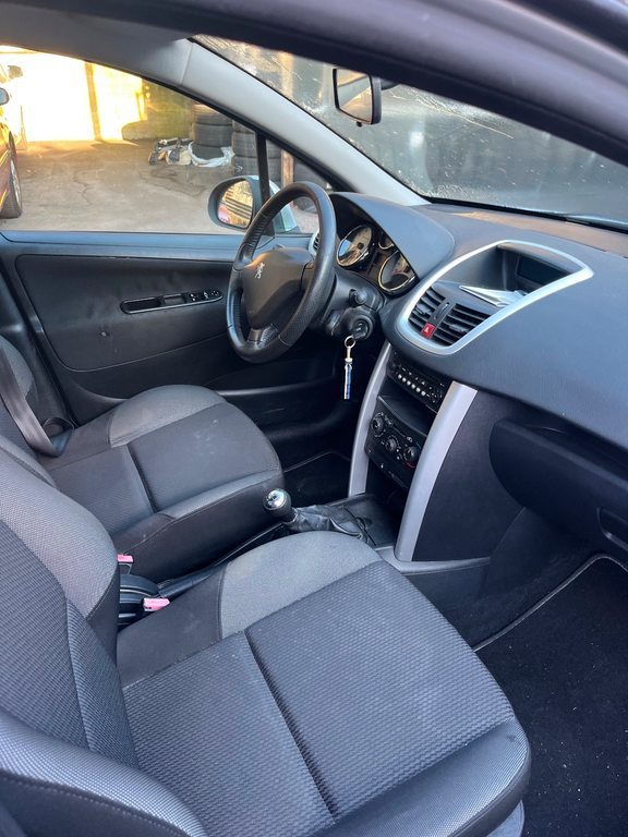 PEUGEOT 207 SW 1.4 16V 95 Active, Benzin, Occasion / Gebraucht, Handschaltung - 7