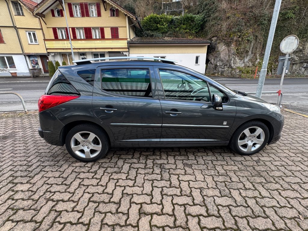 PEUGEOT 207 1.6 16V Active, Benzin, Occasion / Gebraucht, Handschaltung - 6