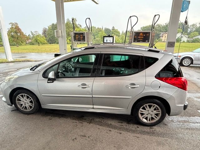 PEUGEOT 1.6 16V Sport