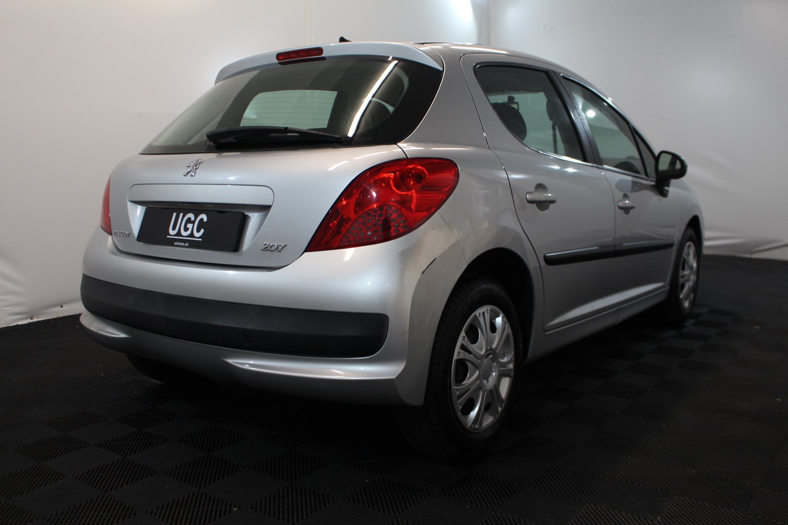 PEUGEOT 207 1.4 16V 95 Trendy, Essence, Occasion / Utilisé, Automatique - 6
