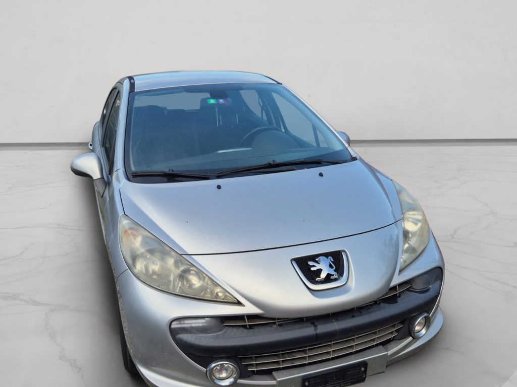 PEUGEOT 1.6 16V Sport