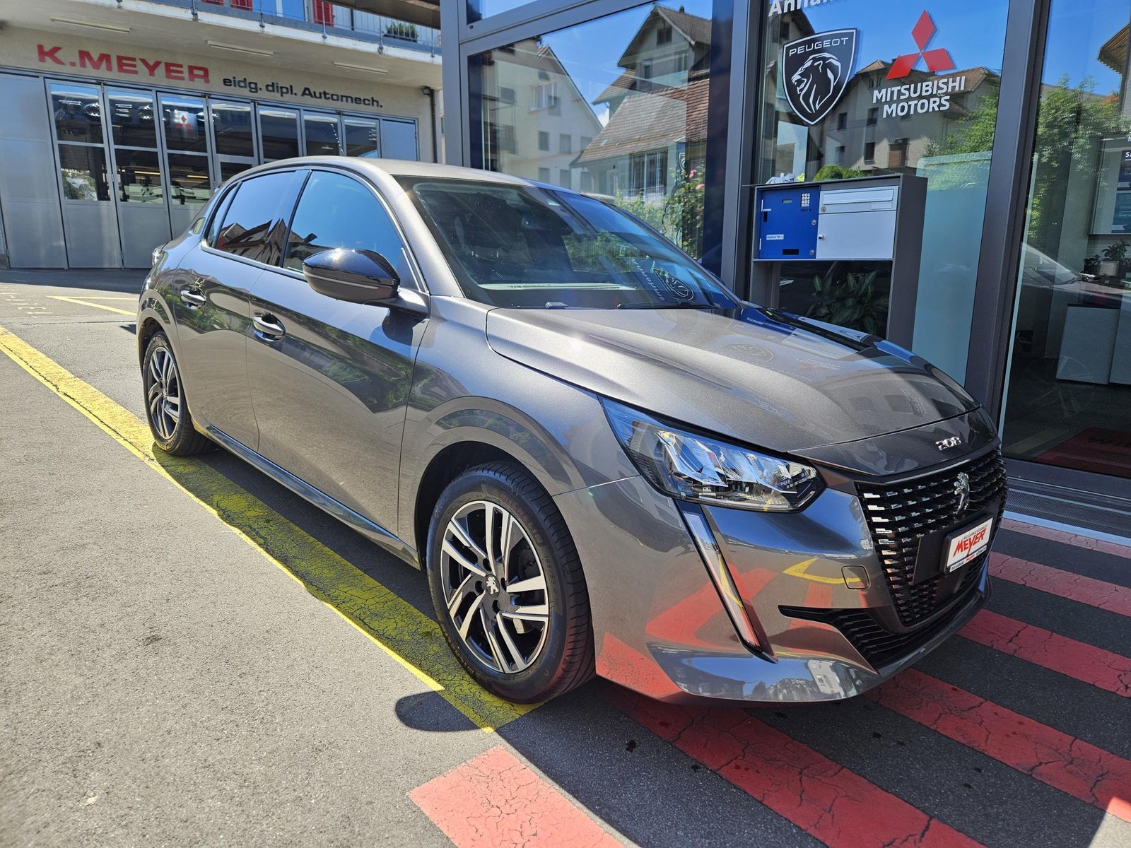 PEUGEOT 208 1.2 PureTech 100 Allure Pack