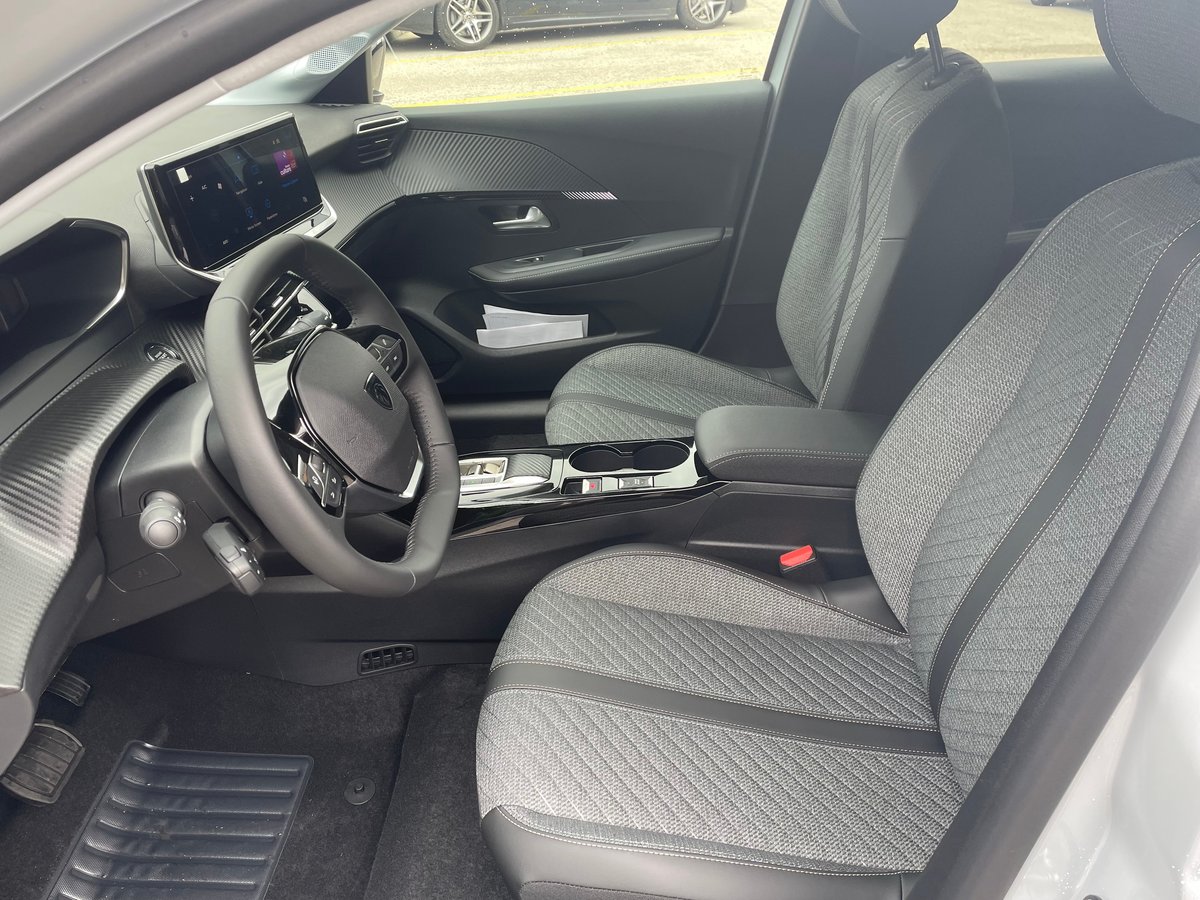 PEUGEOT 208Elektrik 100kW Allure, Electric, New car, Automatic - 6