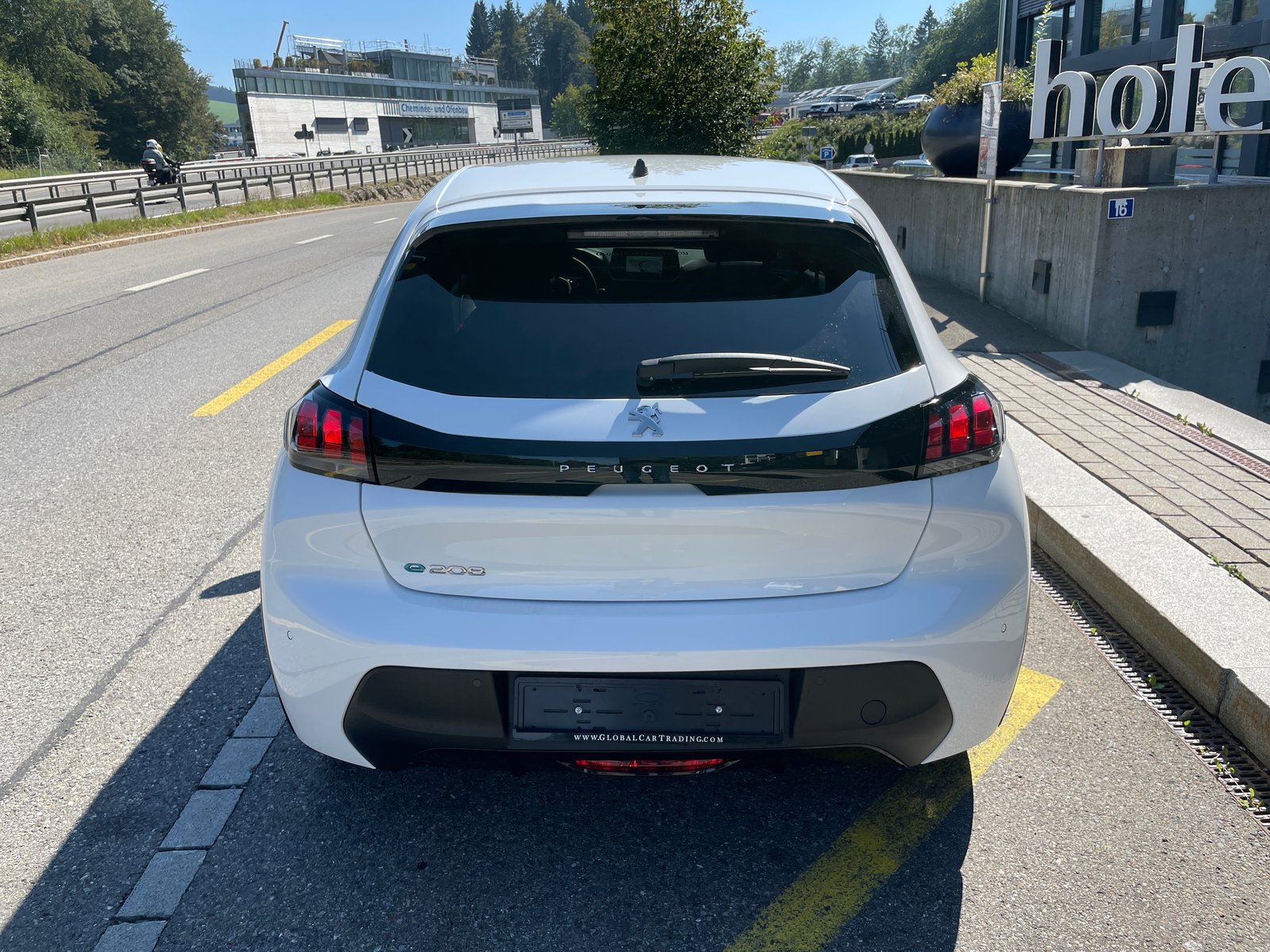 PEUGEOT 208 Elektrik Active Pack, 3-Phasenladung, Elektro, Neuwagen, Automat - 6