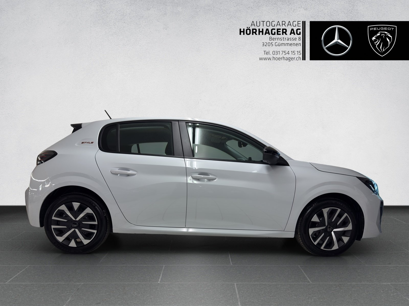 PEUGEOT 208 1.2 PureTech Style, Petrol, New car, Manual - 2
