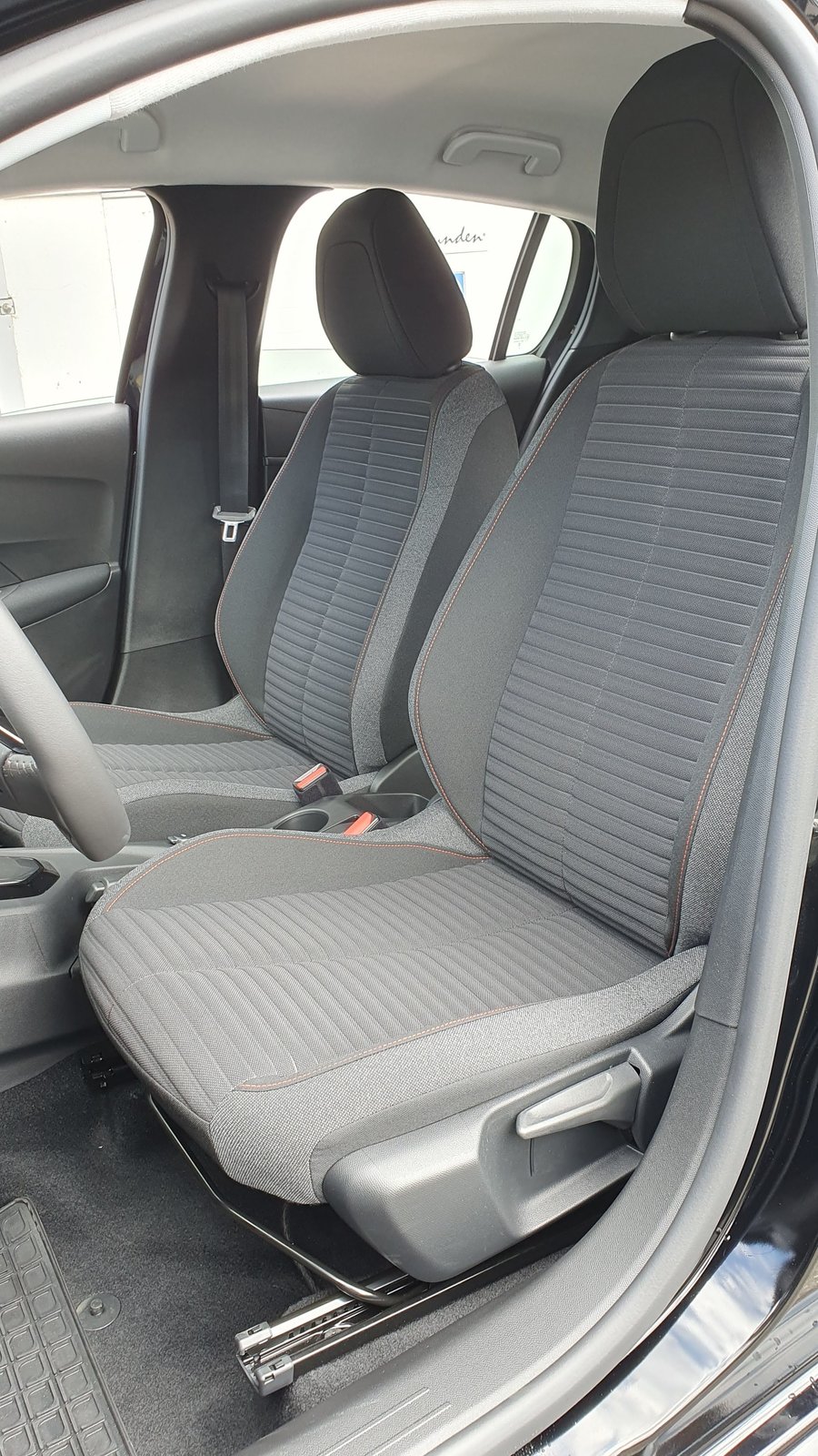 PEUGEOT 208 MHEV Allure Premium Helvetia, Hybride Leggero Benzina/Elettrica, Auto nuove, Automatico - 6