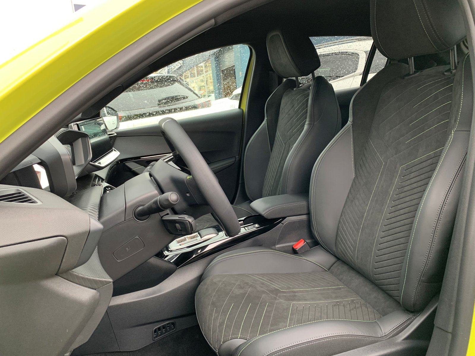 PEUGEOT 208 1.2 MHEV 145 GT, Mild-Hybrid Benzin/Elektro, Neuwagen, Automatik - 4