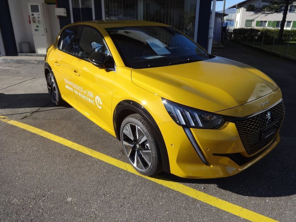 PEUGEOT 208 Elektrik GT Pack, Elektro, Occasion / Gebraucht, Automat - 3
