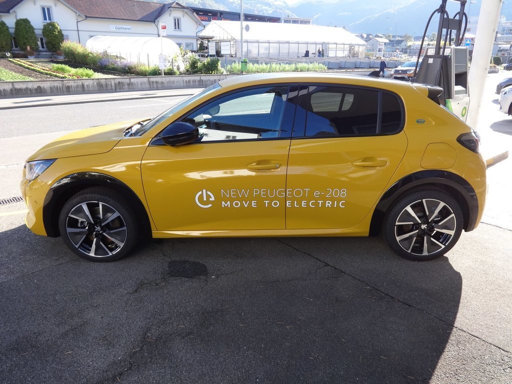 PEUGEOT 208 Elektrik GT Pack, Elektro, Occasion / Gebraucht, Automat - 4