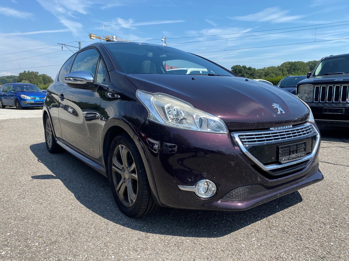 PEUGEOT 208 1.6 Turbo XY